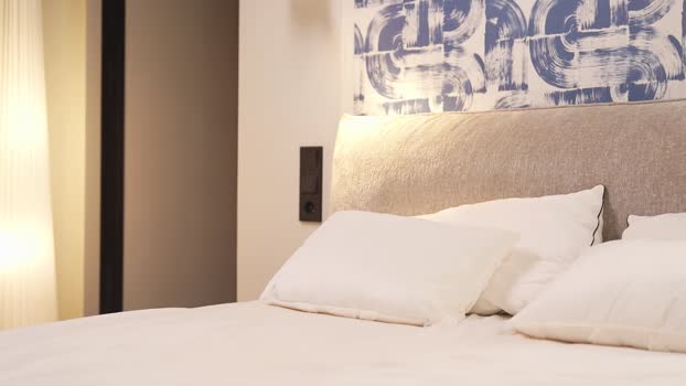 villanelle_l Chaturbate Female 26-12-2025