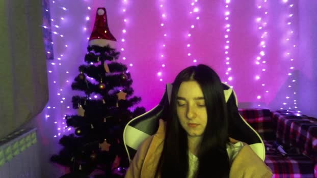 krisbadass Chaturbate Female 27-12-2025