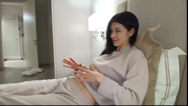 milla_bella Chaturbate Female 28-12-2025