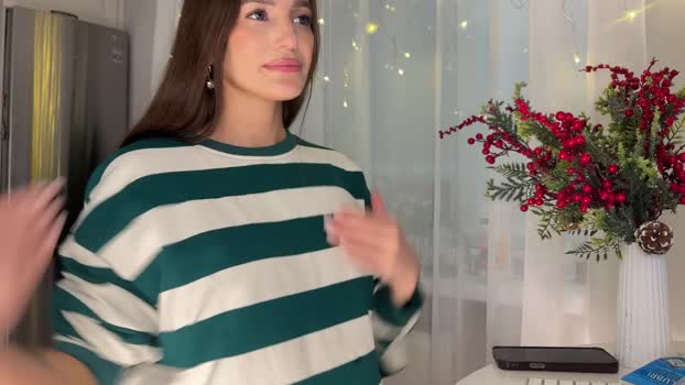 xxx_leila Chaturbate Female 30-12-2025