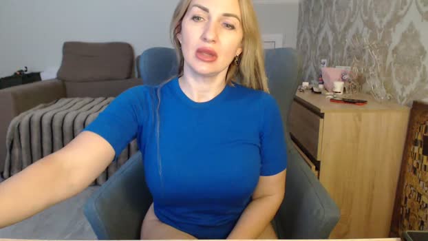 mallinia Chaturbate Female 02-01-2026