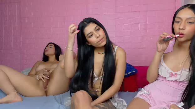 petitestrawberry18 Chaturbate Couple 02-01-2026