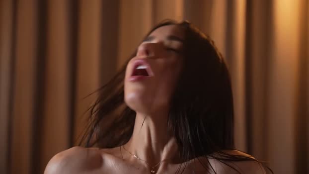 emyii Chaturbate Female 16-01-2026