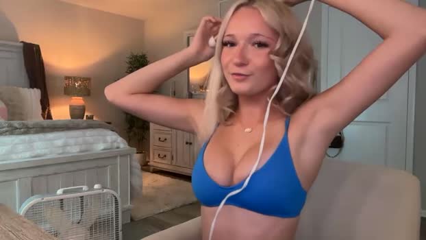 roxyrain2736 Chaturbate Female 23-01-2026