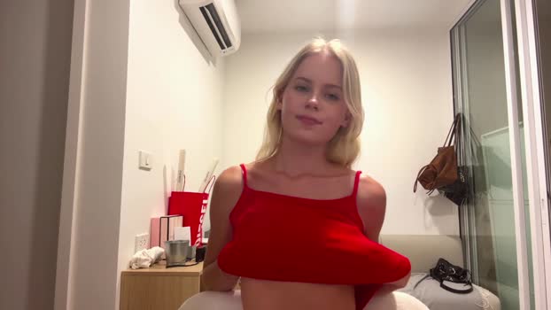 laraineprada Chaturbate Female 30-01-2026