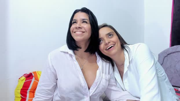 mia_grant_and_emmy_grant Chaturbate Couple 30-01-2026