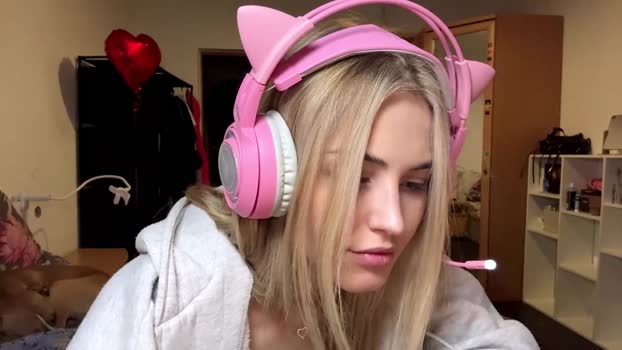 ozellagranville Chaturbate Female 15-02-2026