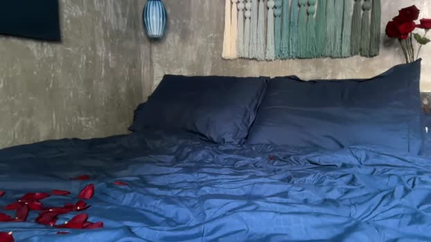 livslifee Chaturbate Female 17-02-2026