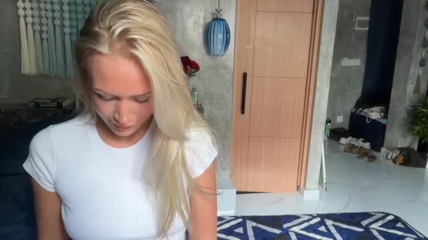 livslifee Chaturbate Female 18-02-2026