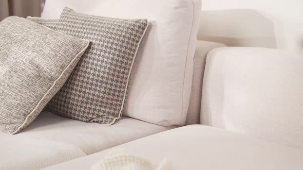 villanelle_l Chaturbate Female 18-02-2026