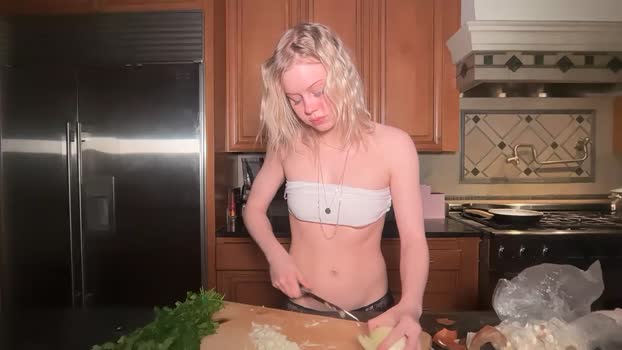 lunarose17 Chaturbate Female 19-02-2026