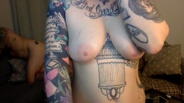 hornycouple0102 Chaturbate Couple 01-04-2026