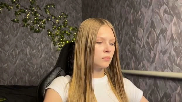 alexialunaris 30-05-2026 spank fuckher sexyfeet moan Recording