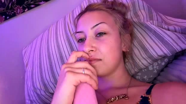 emmaraee 07-06-2026 fuckhard big spanking fingering Recording