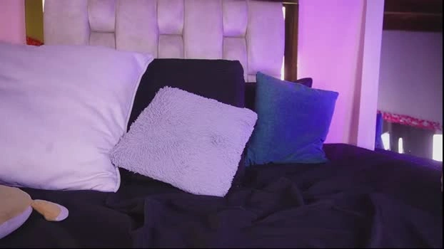 _emily_r 23-06-2026 show sexykitty fingering love Recording