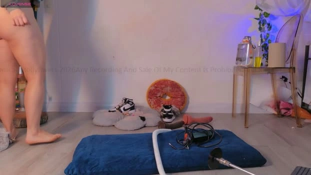mollyflwers 03-07-2026 Naked kiss Pretty fuckface Recording