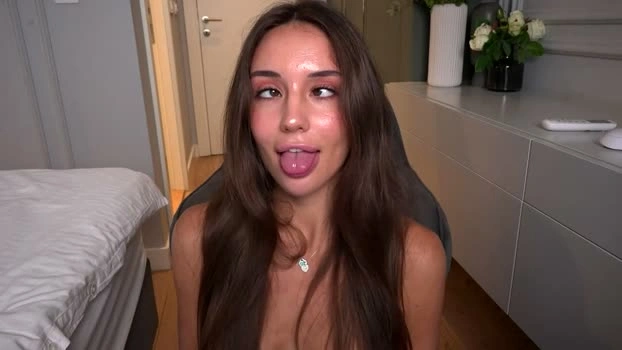 valerieh 04-07-2026 bigass sex Nude kiss Recording
