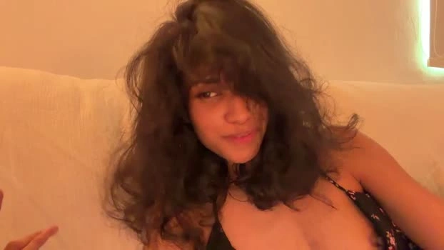 mriea_ 27-07-2026 beauty suck yummy lickpussy Recording