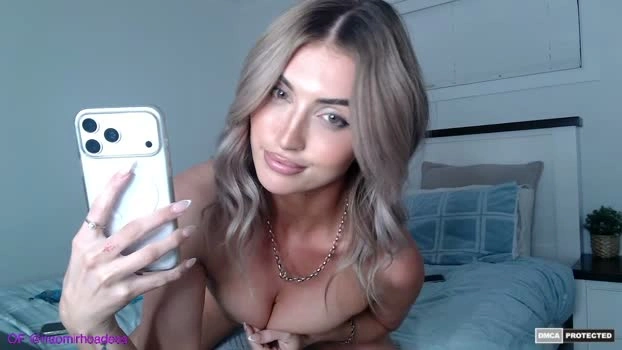 naomirhoades 30-07-2026 show fingers deep kissing Recording