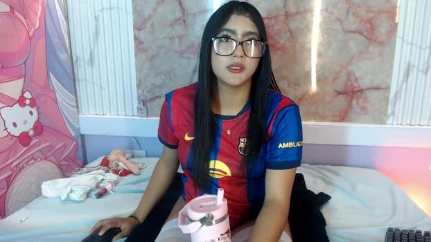 holly_watson_