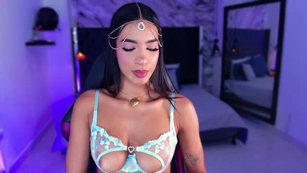 kitty_collins_ 08-08-2026 suck skinny strip naked Recording