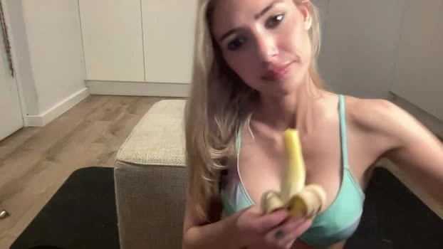 whitekittten 19-08-2026 sexy fuckher amateur blowjob Recording