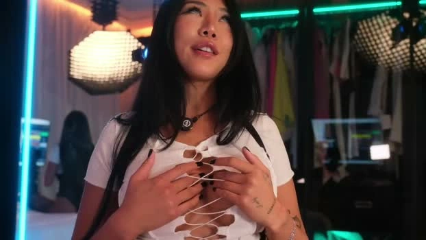 ami_katana 04-09-2026 lickpussy fingers spank lick Recording