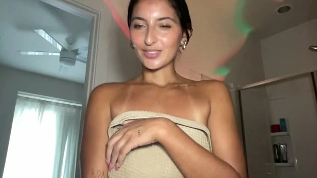 leiathorne_ 23-09-2026 Naked bigboobs boobs Webcam Recording