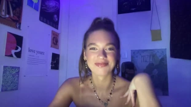 izzyxoxo8 26-09-2026 deepthroat beauty lovense bigass Recording